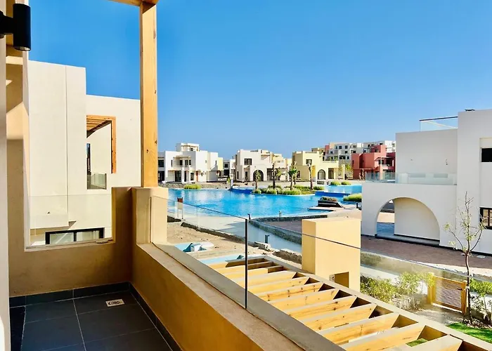 Luxury With Private Pool Oasis